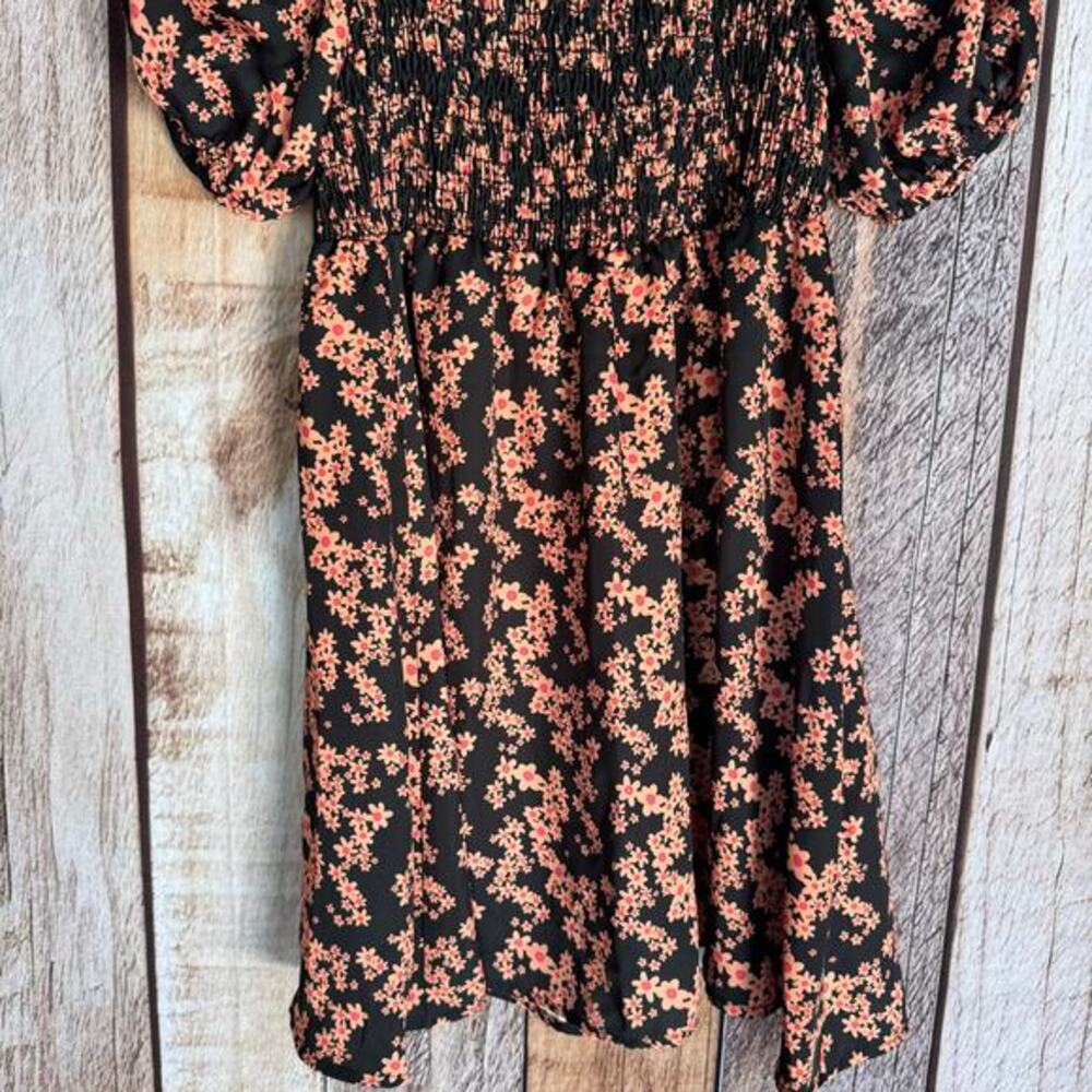 Resa Dress Blake Mini in Daisy Floral Puff Sleeve Smocked Cottagecore Small Chic - Picture 4 of 8